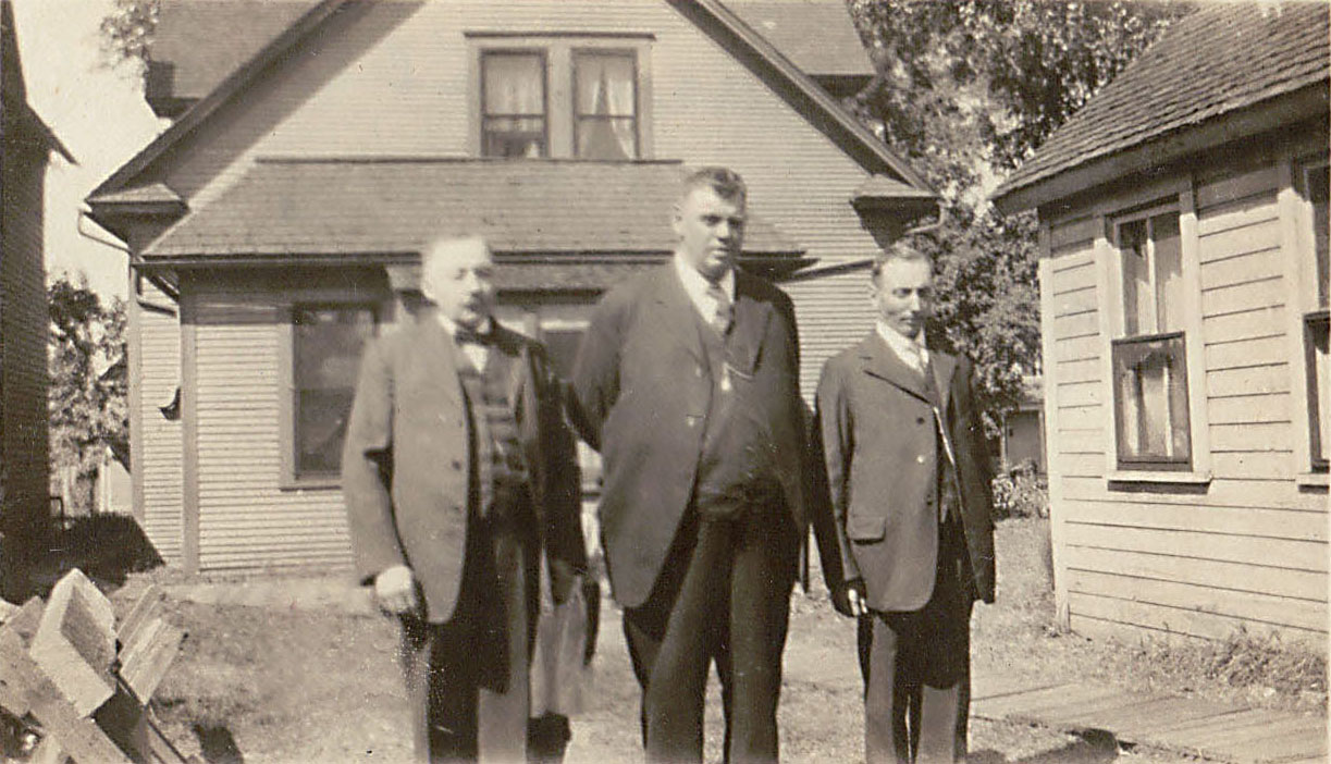 Lars Johnson, David Peppard, Iver Johnson