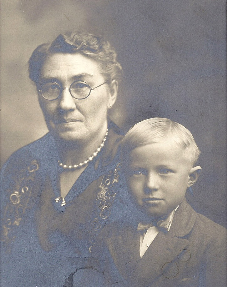 Lloyd & Grandma Elizabeth (Schroeder) Toll