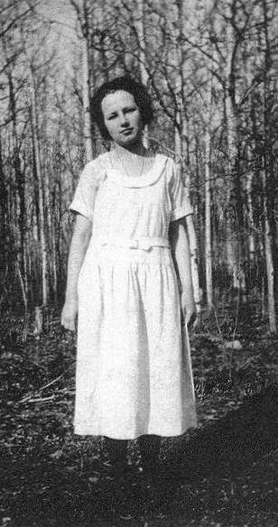Image of Mabel as a young girl